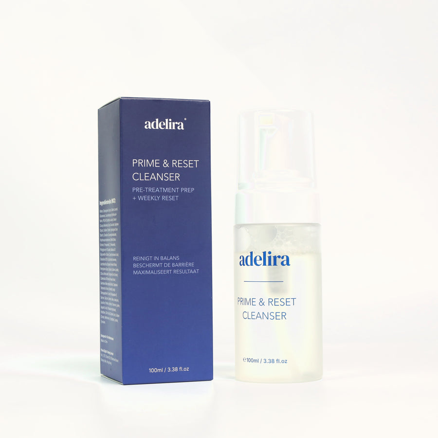 Prime & Reset Peptide Cleanser doos en flacon met roos